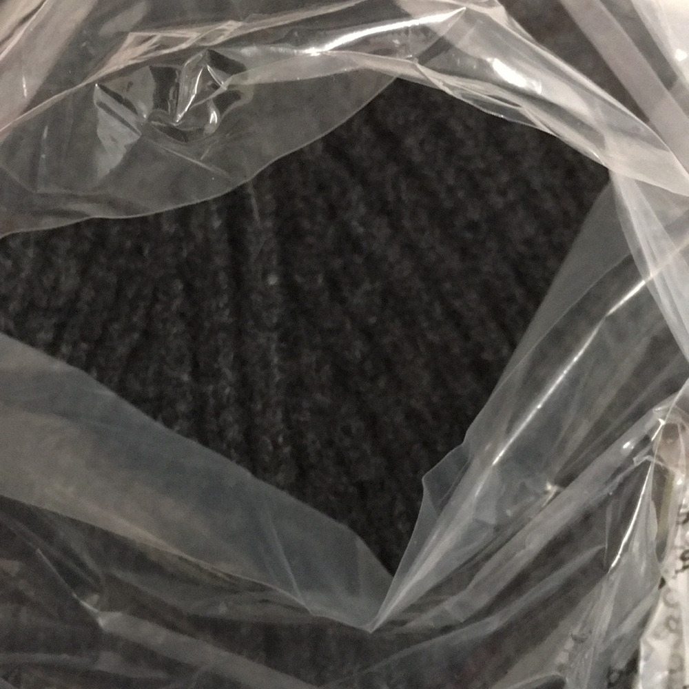 Jcrew 100% Cashmere beanie - Picture 3 of 3